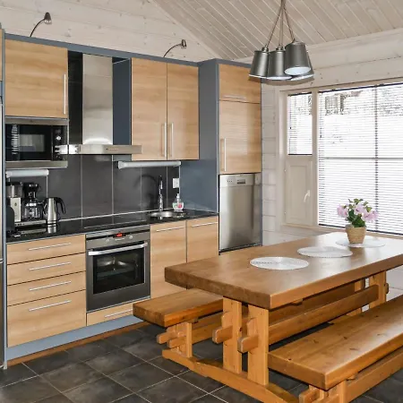 Aurinko-saaga 6 Paritalo By Interhome